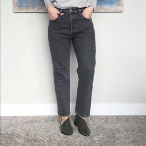 Levi’s 501 high wasted straight jean